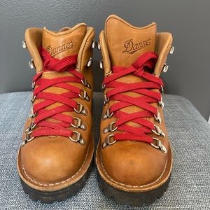 Danner Mountain Light 7.5